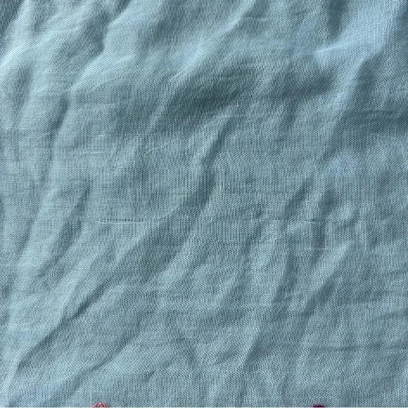 Floral Embroidered Lightweight Rectangle Scarf With Tassels - Picture 9 of 9